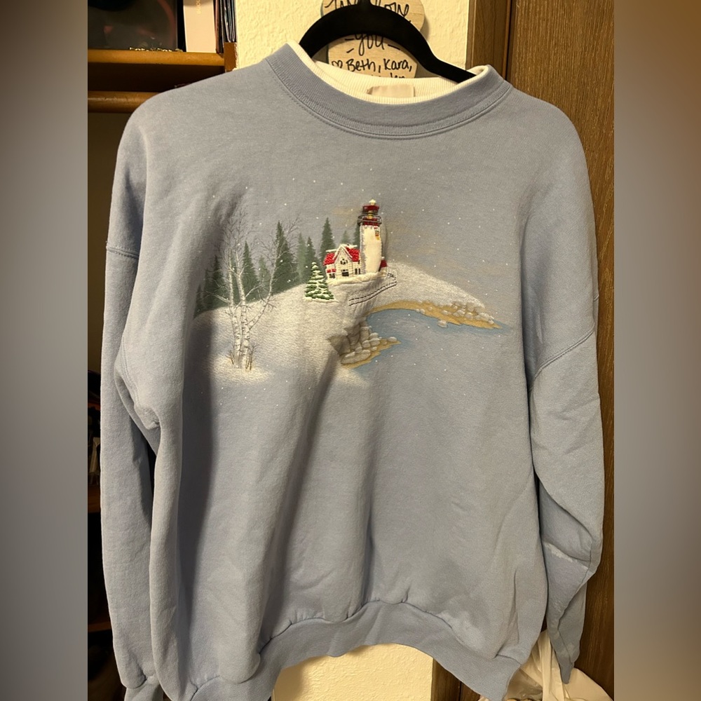 Grandma style sweatshirt! Great condition. Vintage! Winter vibes.